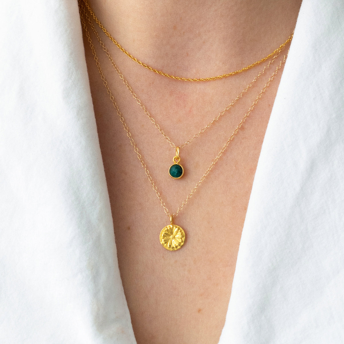 Gold Daisy Flower Necklace