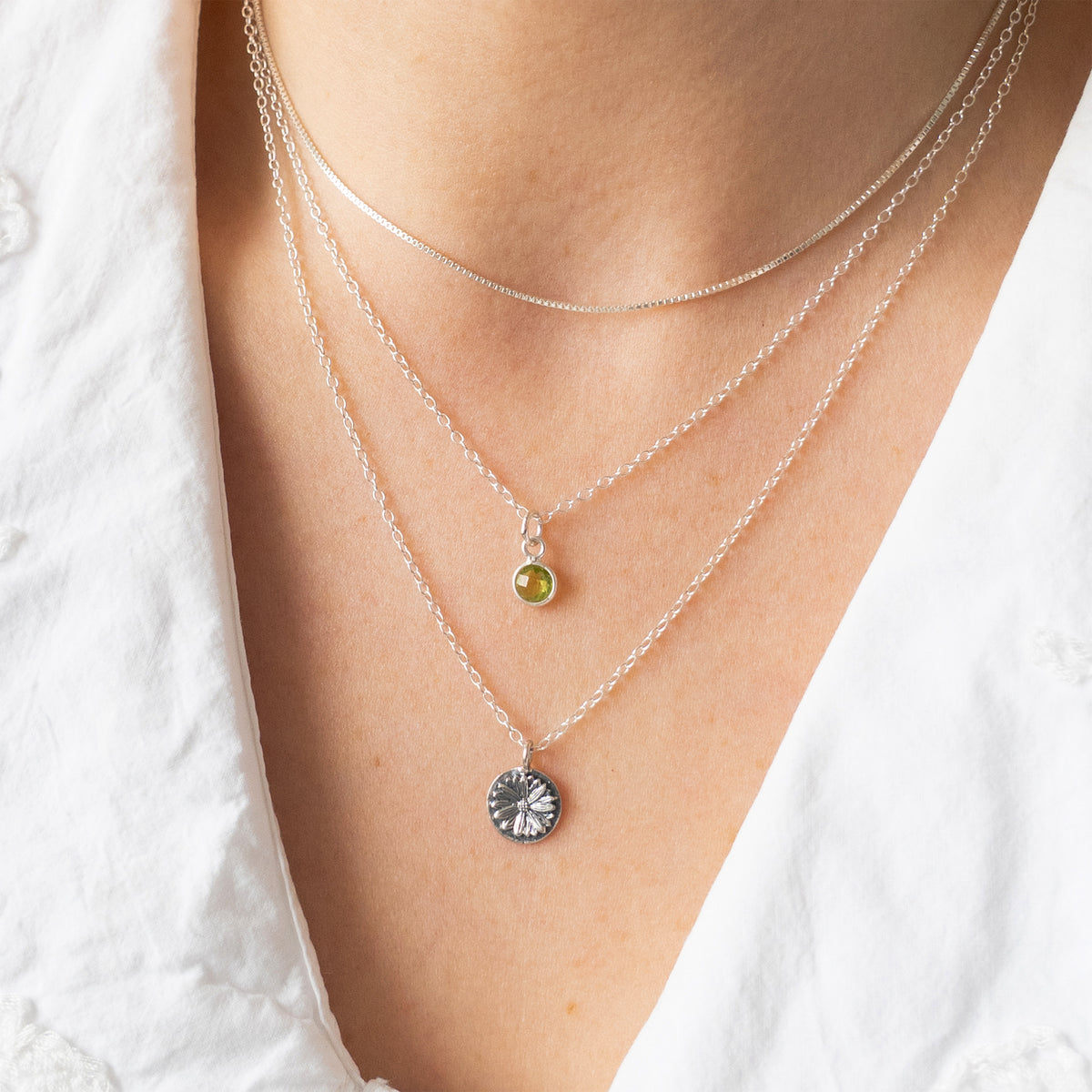 Silver Daisy Flower Necklace